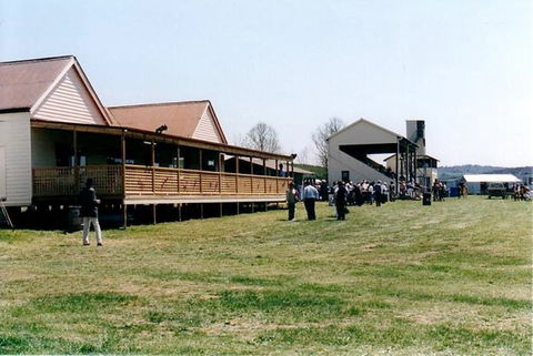 Adaminaby Cup Race Day - Goulburn Accommodation 1