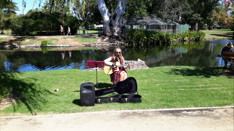 ArtOut Artisan Market - Goulburn Accommodation 2