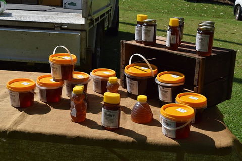 Corowa Rotary Federation Farmers And Variety Market - Goulburn Accommodation 0