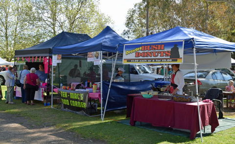 Corowa Rotary Federation Farmers And Variety Market - Goulburn Accommodation 2