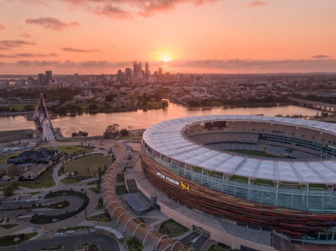 Geelong Cats V Collingwood - AFL Round 7 - Goulburn Accommodation 0