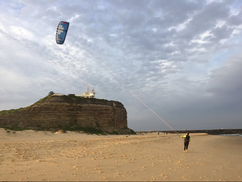 Kiteboarding Lesson - Goulburn Accommodation 0