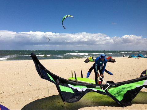 Kiteboarding Lesson - Goulburn Accommodation 1