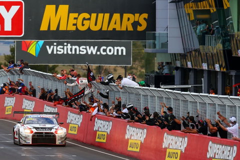 Liqui-Moly Bathurst 12 Hour - Goulburn Accommodation 0