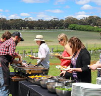 Stockmans Ridge Meets Smoking Brothers - Goulburn Accommodation