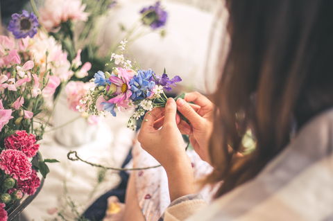 Summer Flower Crown Workshop - Goulburn Accommodation 0