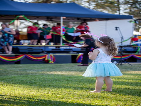 Yass Community Christmas Carols - Goulburn Accommodation 2