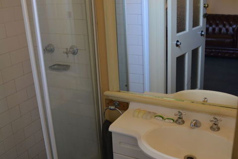 Australian Heritage Hotel - Goulburn Accommodation 4