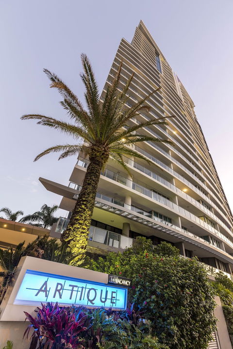 Artique Surfers Paradise - Goulburn Accommodation 3