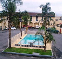 Econo Lodge Hacienda International - Goulburn Accommodation