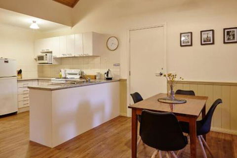 Alpine Valley Cottages - Goulburn Accommodation 3