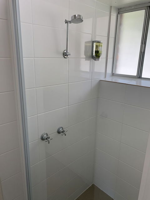 Adina Place Motel Apartments - Goulburn Accommodation 5