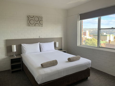 Adina Place Motel Apartments - Goulburn Accommodation 2