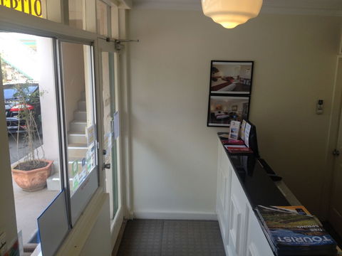 The 3 Explorers Motel - Goulburn Accommodation 4