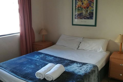 Spring Hill Gardens Apartments - Goulburn Accommodation 4