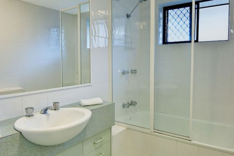 Spring Hill Gardens Apartments - Goulburn Accommodation 6