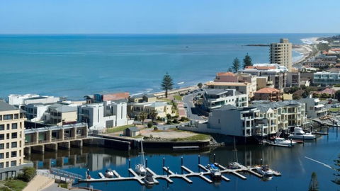 Atlantic Tower Motor Inn - Goulburn Accommodation 0