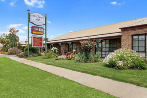 The Settlement Historic Hotel - Goulburn Accommodation 0