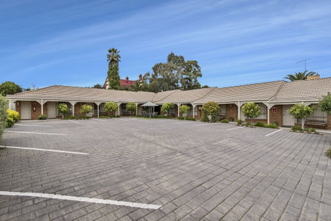 Bendigo Golden Square Motor Inn - Goulburn Accommodation 0