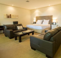 Beau Monde International - Goulburn Accommodation