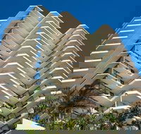 Beach House Seaside Resort Coolangatta - Goulburn Accommodation