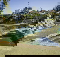 Paradise Island Resort - Goulburn Accommodation