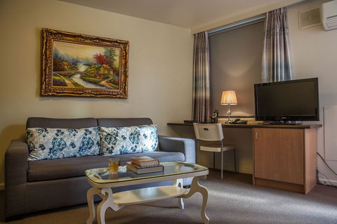 Albert Heights Serviced Apartments - Goulburn Accommodation 4