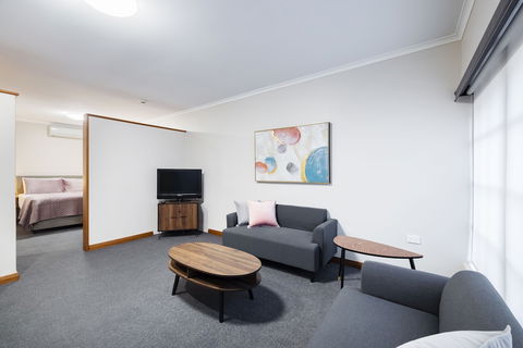 Adelaide Inn - Goulburn Accommodation 1