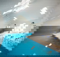 Deep Blue Hotel  Hot Springs - Goulburn Accommodation