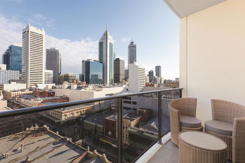 Adina Apartment Hotel Perth - Barrack Plaza - Goulburn Accommodation 1