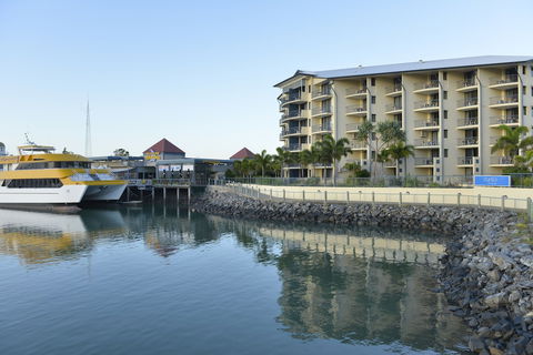 Mantra Hervey Bay - Goulburn Accommodation 0