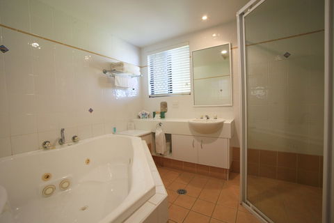 Macquarie Barracks Motor Inn - Goulburn Accommodation 4