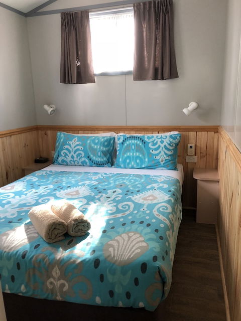 Twin Dolphins Holiday Park - Goulburn Accommodation 3