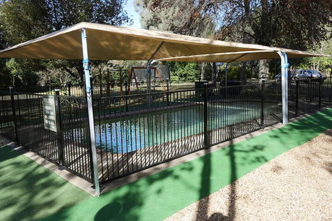 Adina Lodge Holiday Units - Goulburn Accommodation 7