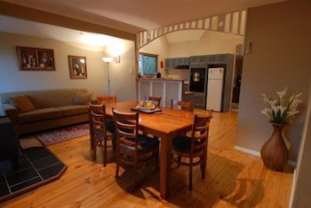 A Secret Treasure - Goulburn Accommodation 4