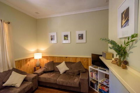 Lewana Cottages - Goulburn Accommodation 5