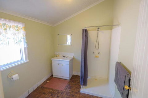 Lewana Cottages - Goulburn Accommodation 6