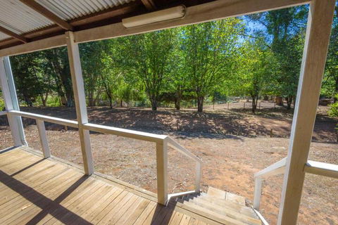 Lewana Cottages - Goulburn Accommodation 3