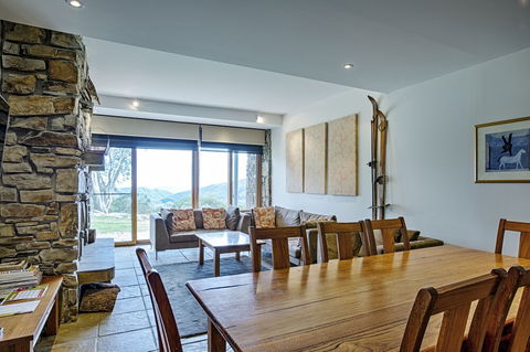 Alpine Woodsmoke - Goulburn Accommodation 3