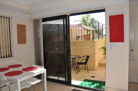 Alfred Cove Short Stay - Goulburn Accommodation 4