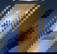 Signature on Gunn - Goulburn Accommodation