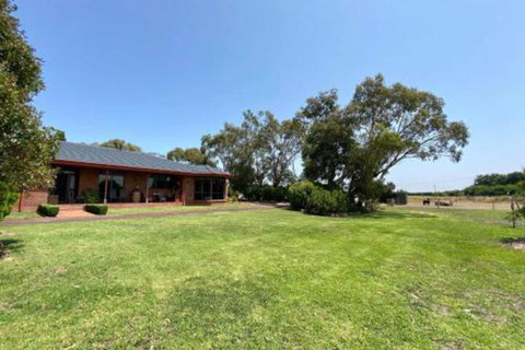 Jacaranda Wey B & B - Goulburn Accommodation 2