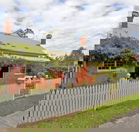 Rose Cottage - Historic Luxury - Goulburn Accommodation