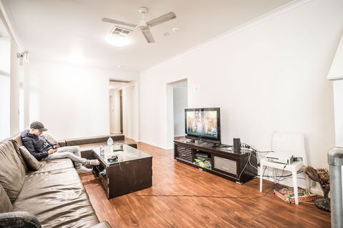 Downtown Backpackers Hostel - Goulburn Accommodation 6