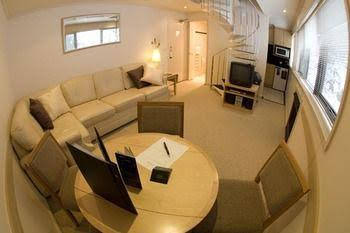 Breathtaker All Suite Hotel - Goulburn Accommodation 0