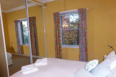 A Colourcity Apartments - Goulburn Accommodation 4