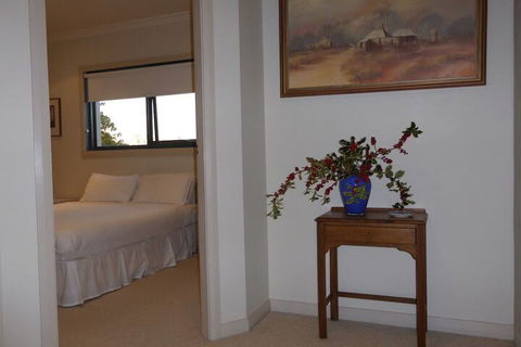 A Colourcity Apartments - Goulburn Accommodation 5