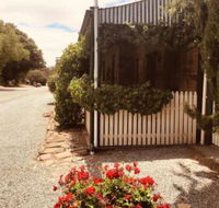 The Olde Devonshire House - Goulburn Accommodation