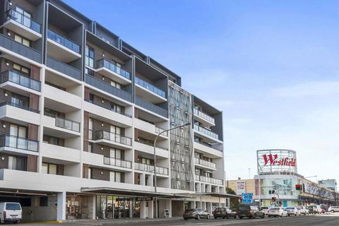 Astra Apartments Liverpool - Goulburn Accommodation 5