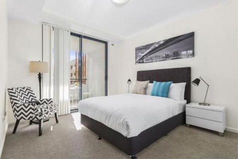 Astra Apartments Liverpool - Goulburn Accommodation 4